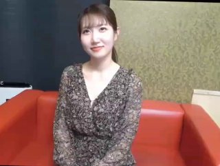 KAVEN穿旗袍的气质美女酒店约炮,呻吟声不断,操起来很爽